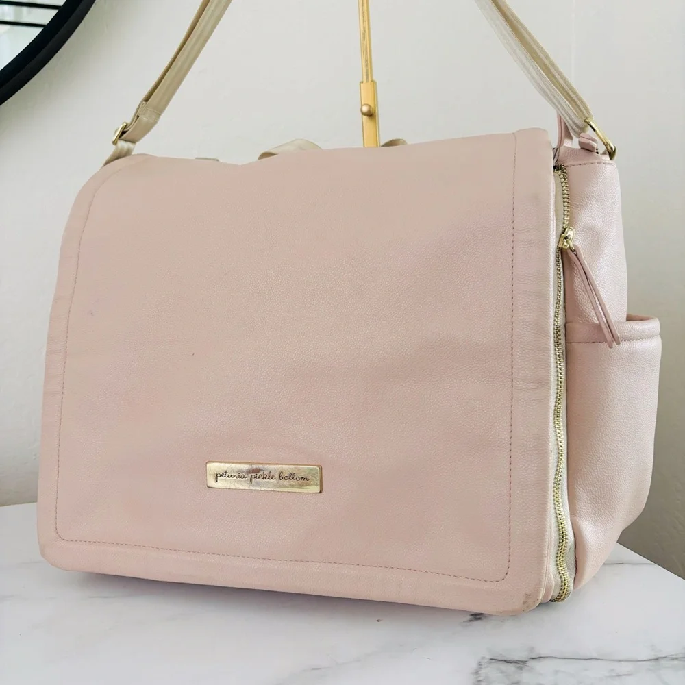 Petunia Pickle Bottom BBML-596-00 Boxy Backpack, Blush‎ Leatherette